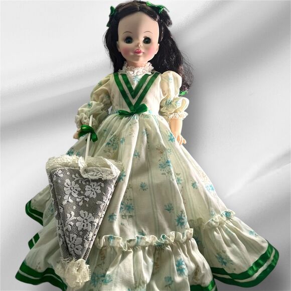 Scarlett By Madame Alexander 14” Doll, Gone With The Wind, Brunette, Green Eyes - Picture 1 of 15
